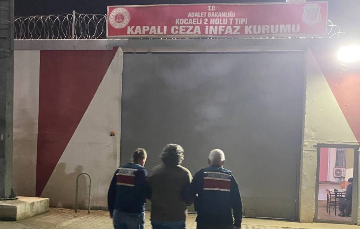 YALOVA’DA FETÖ ÜYESİ HÜKÜMLÜ YAKALANDI