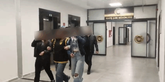 Yalova’da Fuhuş Operasyonu: 3 Şüpheli Tutuklandı, 4 Yabancı Uyruklu Kadın Kurtarıldı 14 Yalova’da Fuhuş Operasyonu: 3 Şüpheli Tutuklandı, 4 Yabancı Uyruklu Kadın Kurtarıldı