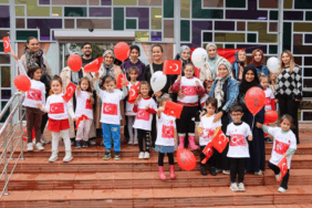 Yalova’da Cumhuriyet Coşkusu Miniklerle Buluştu