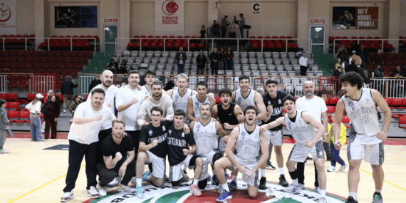 Potada Çiftlikköy'den Akhisar Zaferi 68-63 19 Potada Çiftlikköy'den Akhisar Zaferi 68-63