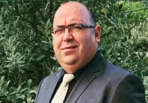 Volkan Özdemir’den Cesaret, Adalet ve Onur Dolu Mesajlar: “Güneşi Tutacağız, Göreceksin”