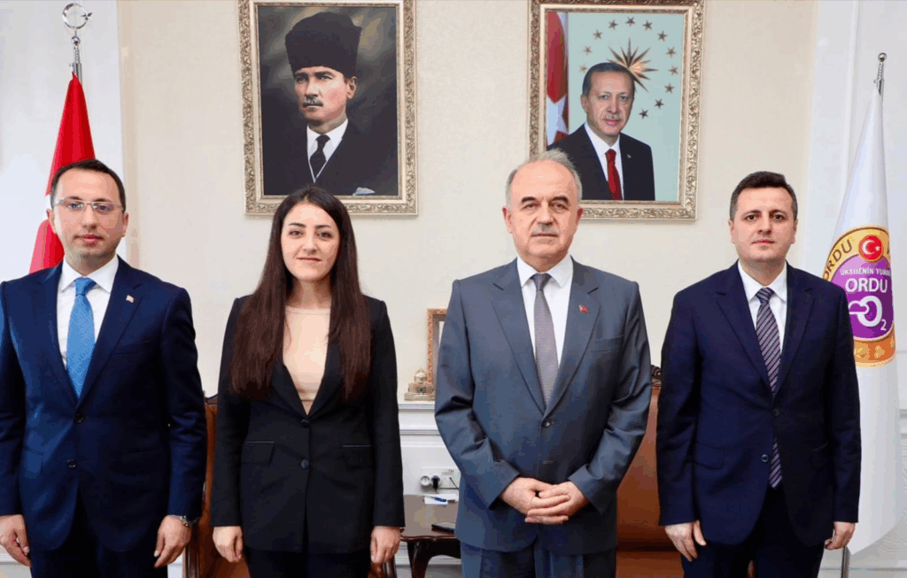 ORDU VALİSİ MUAMMER EROL, İLDE GÖREVE BAŞLAYAN YENİ KAYMAKAMLARI KABUL ETTİ