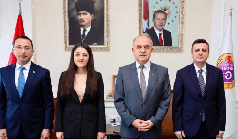 ORDU VALİSİ MUAMMER EROL, İLDE GÖREVE BAŞLAYAN YENİ KAYMAKAMLARI KABUL ETTİ