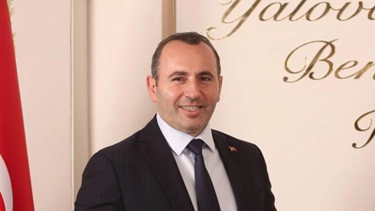 MUSTAFA TUTUK’TAN TARİHİ ÇINAR TEPKİSİ: “YALOVA SAHİPSİZ DEĞİL, VİCDANLAR YARALANDI” 14 MUSTAFA TUTUK’TAN TARİHİ ÇINAR TEPKİSİ: “YALOVA SAHİPSİZ DEĞİL, VİCDANLAR YARALANDI”