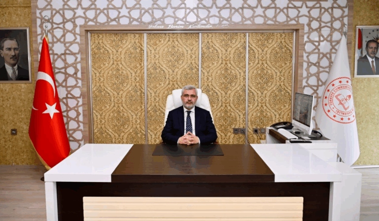İL MİLLİ EĞİTİM MÜDÜRÜMÜZ AYTEKİN YILMAZ’IN 29 EKİM CUMHURİYET BAYRAMI MESAJI 1 İL MİLLİ EĞİTİM MÜDÜRÜMÜZ AYTEKİN YILMAZ’IN 29 EKİM CUMHURİYET BAYRAMI MESAJI