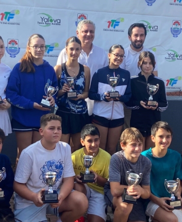 Yalova’da 14 Yaş Ulusal Tenis Turnuvası Heyecanı Yaşandı