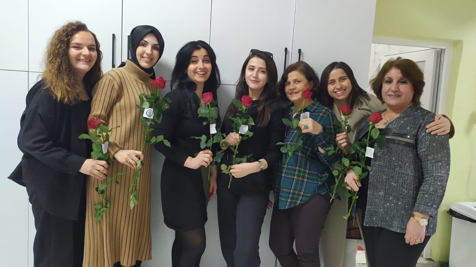 Öğretmenler Günümüz Kutlu Olsun.