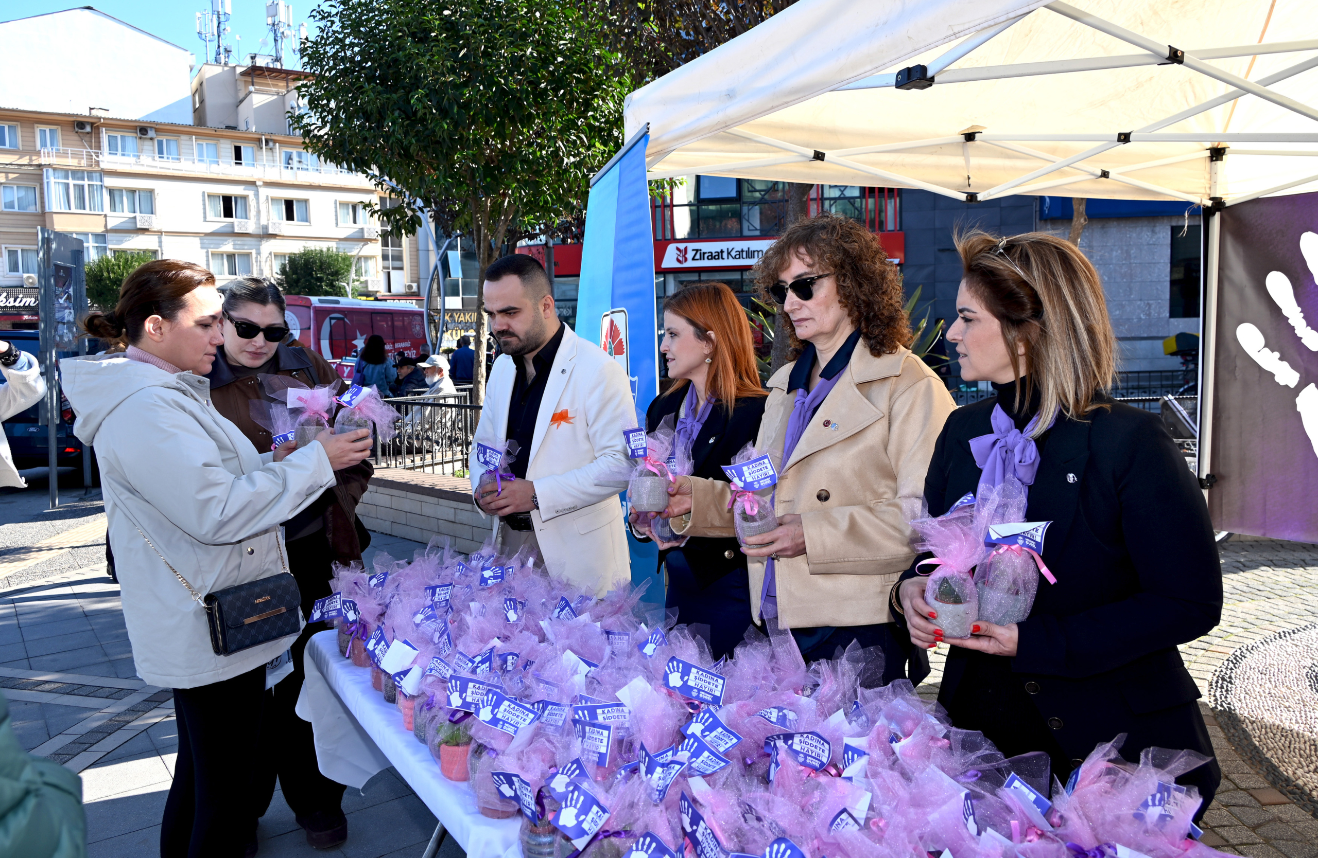 YALOVA BELEDİYESİ’NDEN 25 KASIM’A ÖZEL FARKINDALIK ETKİNLİĞİ 4 YALOVA BELEDİYESİ’NDEN 25 KASIM’A ÖZEL FARKINDALIK ETKİNLİĞİ