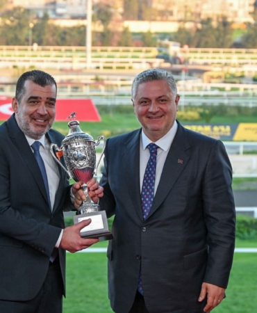 GELENEKSEL ‘YÜRÜYEN KÖŞK KOŞUSU’NUN 9’UNCUSU GERÇEKLEŞTİ  