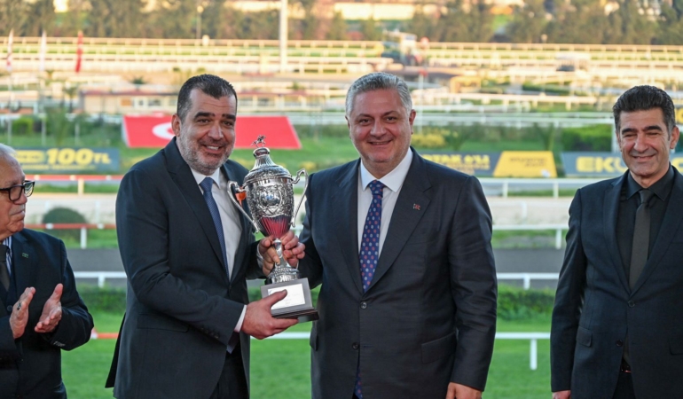 GELENEKSEL ‘YÜRÜYEN KÖŞK KOŞUSU’NUN 9’UNCUSU GERÇEKLEŞTİ  