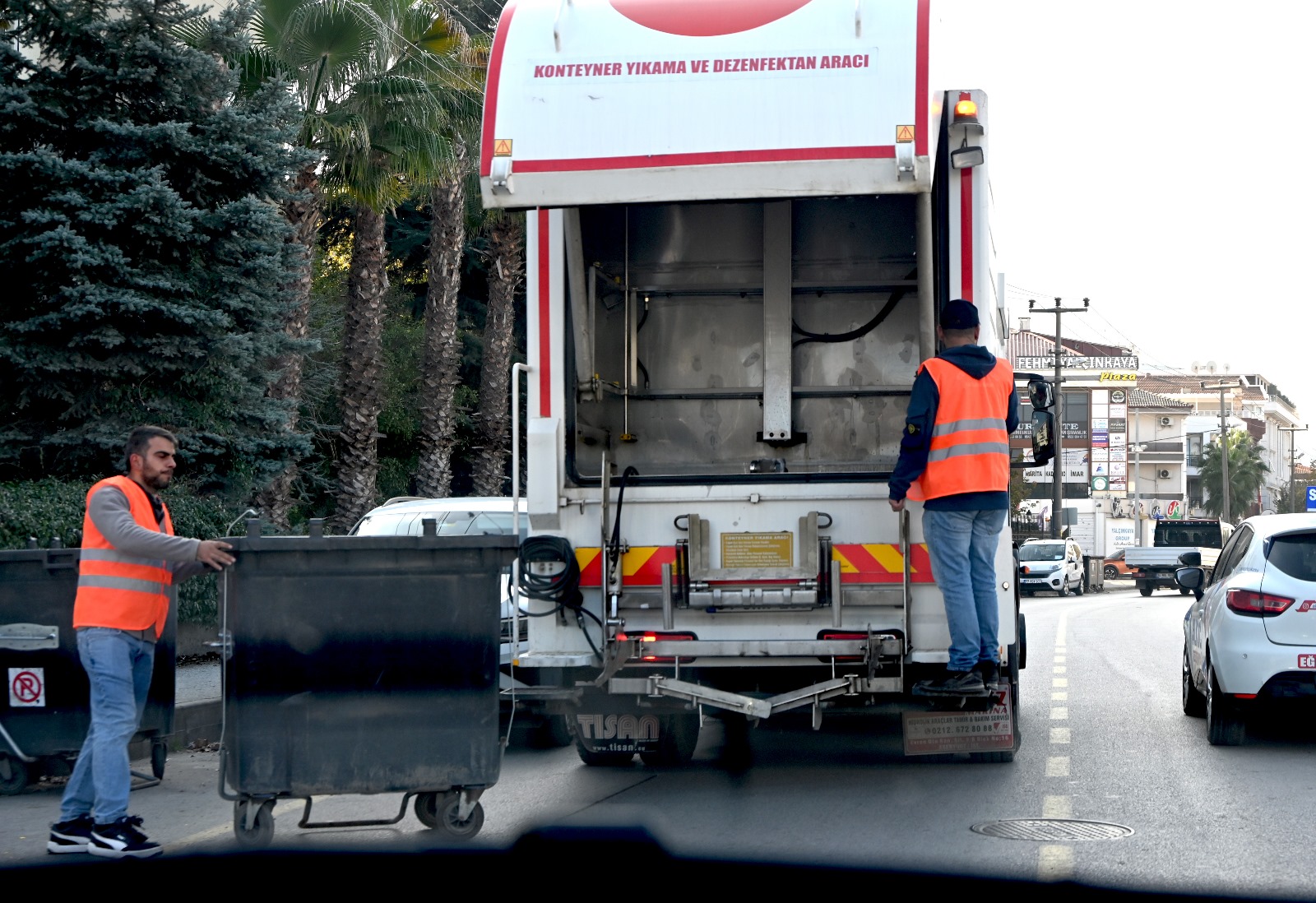 “BELEDİYEM MAHALLEMDE” PROJESİ ADNAN MENDERES MAHALLESİ’NDE BAŞLADI