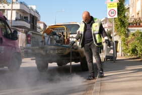 KANALİZASYONLARDA SICAK SİSLEME ÇALIŞMALARI SÜRÜYOR