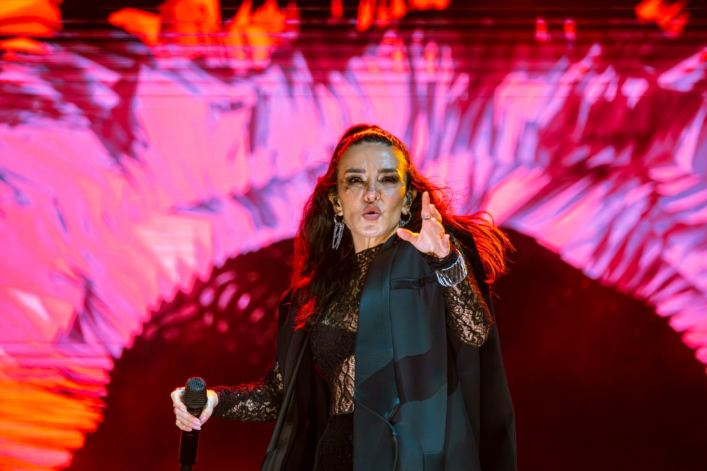 FATMA TURGUT VE YALOVALI SANATÇILARDAN UNUTULMAZ GECE