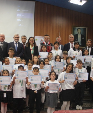 Lider Çocuk Tarım Kampı Yalova’da Tamamlandı: Geleceğin Tarım Liderleri Sertifikalarını Aldı