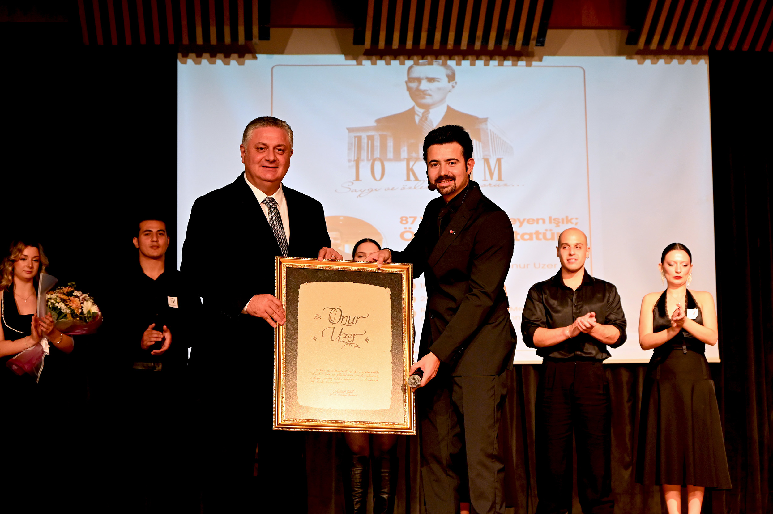 YALOVA’DA 10 KASIM ATATÜRK PROGRAMLARIYLA DOLU DOLU GEÇTİ