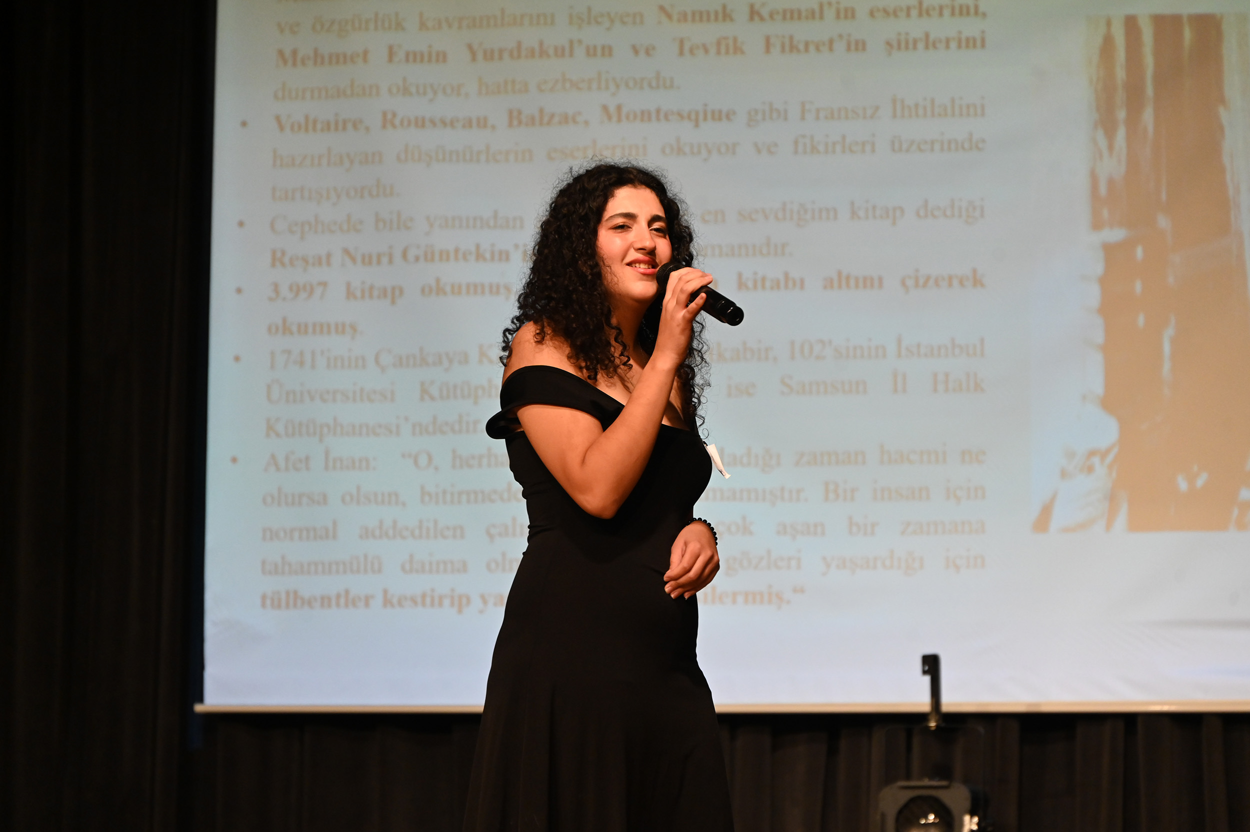 YALOVA’DA 10 KASIM ATATÜRK PROGRAMLARIYLA DOLU DOLU GEÇTİ