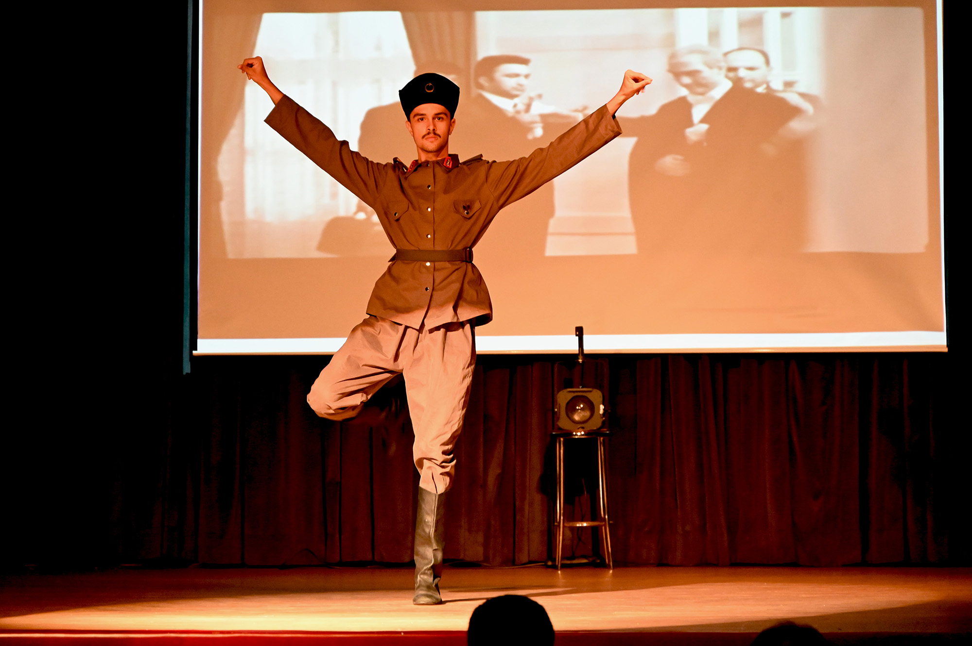 YALOVA’DA 10 KASIM ATATÜRK PROGRAMLARIYLA DOLU DOLU GEÇTİ