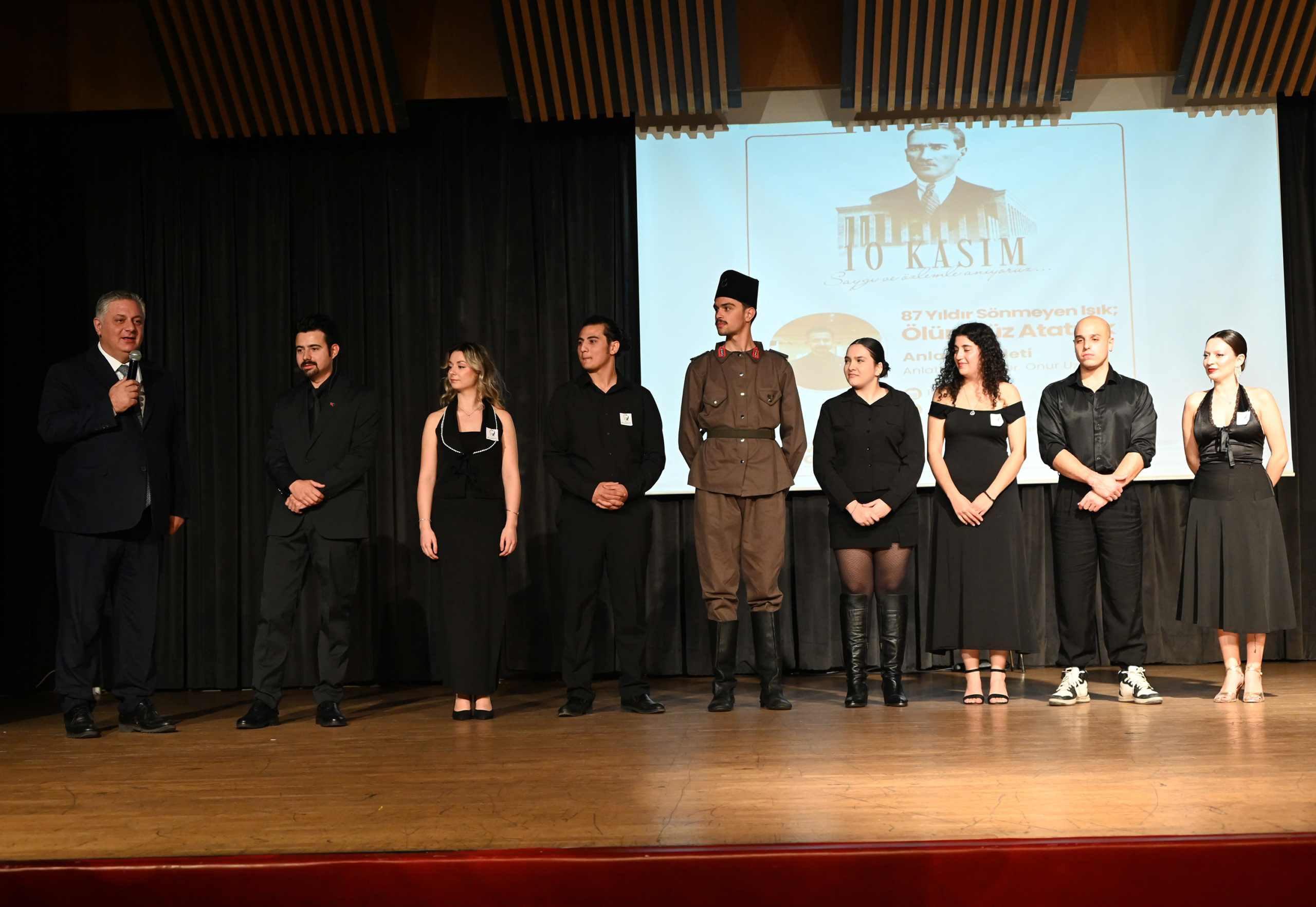 YALOVA’DA 10 KASIM ATATÜRK PROGRAMLARIYLA DOLU DOLU GEÇTİ