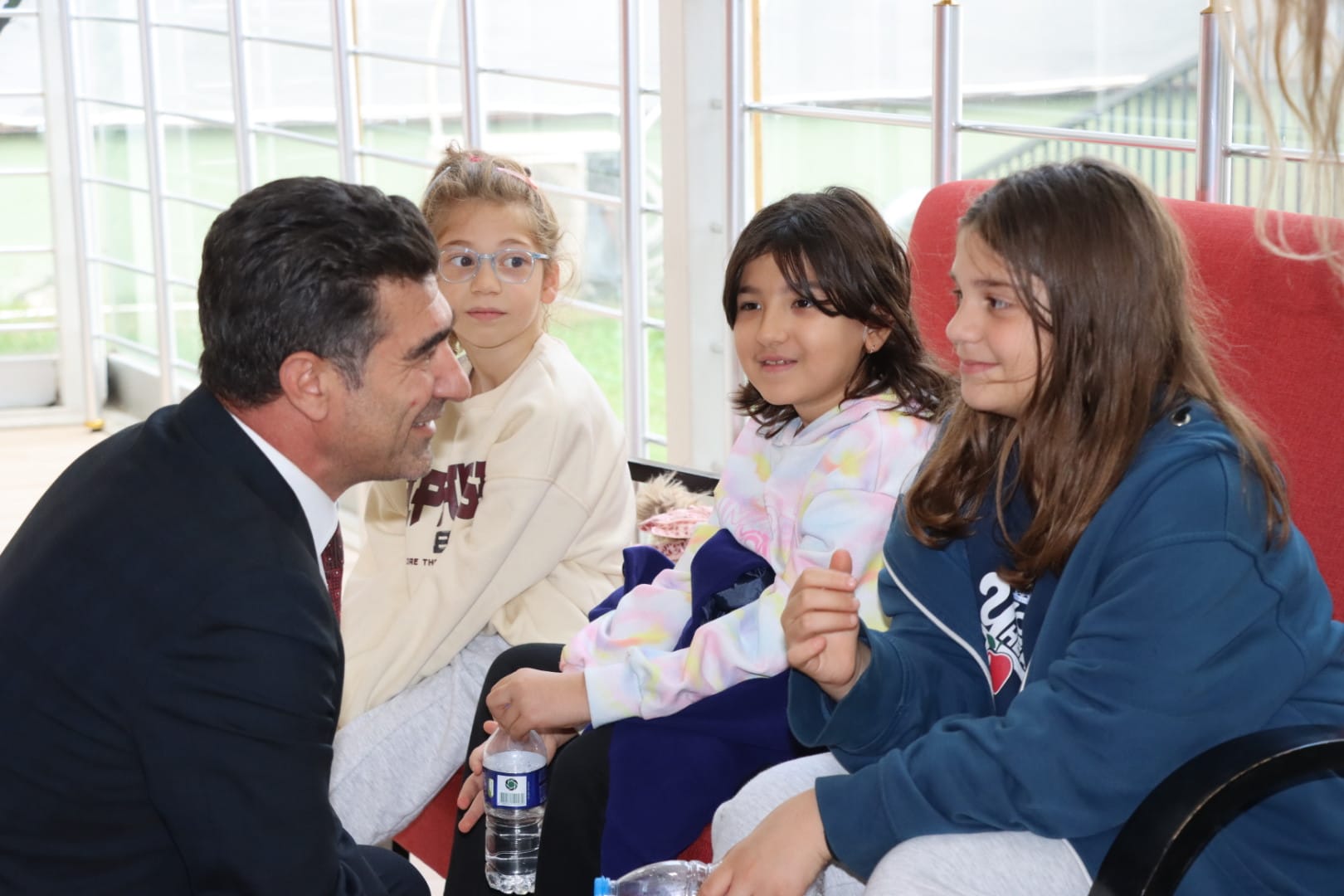 İstanbul Kadıköy ve Yalova Belediyeleri’nden Ortak Çocuk Etkinliği: Minikler Sanatla Dolu Bir Ara Tatil Yaşıyor 8 İstanbul Kadıköy ve Yalova Belediyeleri’nden Ortak Çocuk Etkinliği: Minikler Sanatla Dolu Bir Ara Tatil Yaşıyor