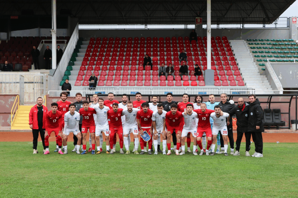 ÇİFTLİKKÖY BELEDİYESPOR MİLLİ TAKIMLA YENİŞEMEDİ 1-1