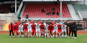 ÇİFTLİKKÖY BELEDİYESPOR MİLLİ TAKIMLA YENİŞEMEDİ 1-1