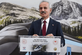 Yalova’da Metruk Bina Yıkımında Bayrak Hassasiyeti 1 thumbnail