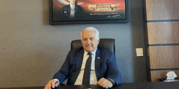 ÜNİVERSİTELİ GENÇLER GEÇİM SIKINTISIYLA ÇIKMAZDA