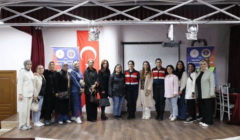 ÇİFTLİKKÖY’DE UYUŞTURUCUYLA MÜCADELE SEMİNERİ YAPILDI