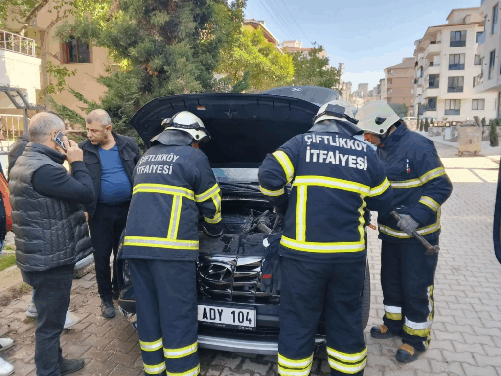 ÇİFTLİKKÖY İTFAİYECİLERİ İŞ BAŞINDA