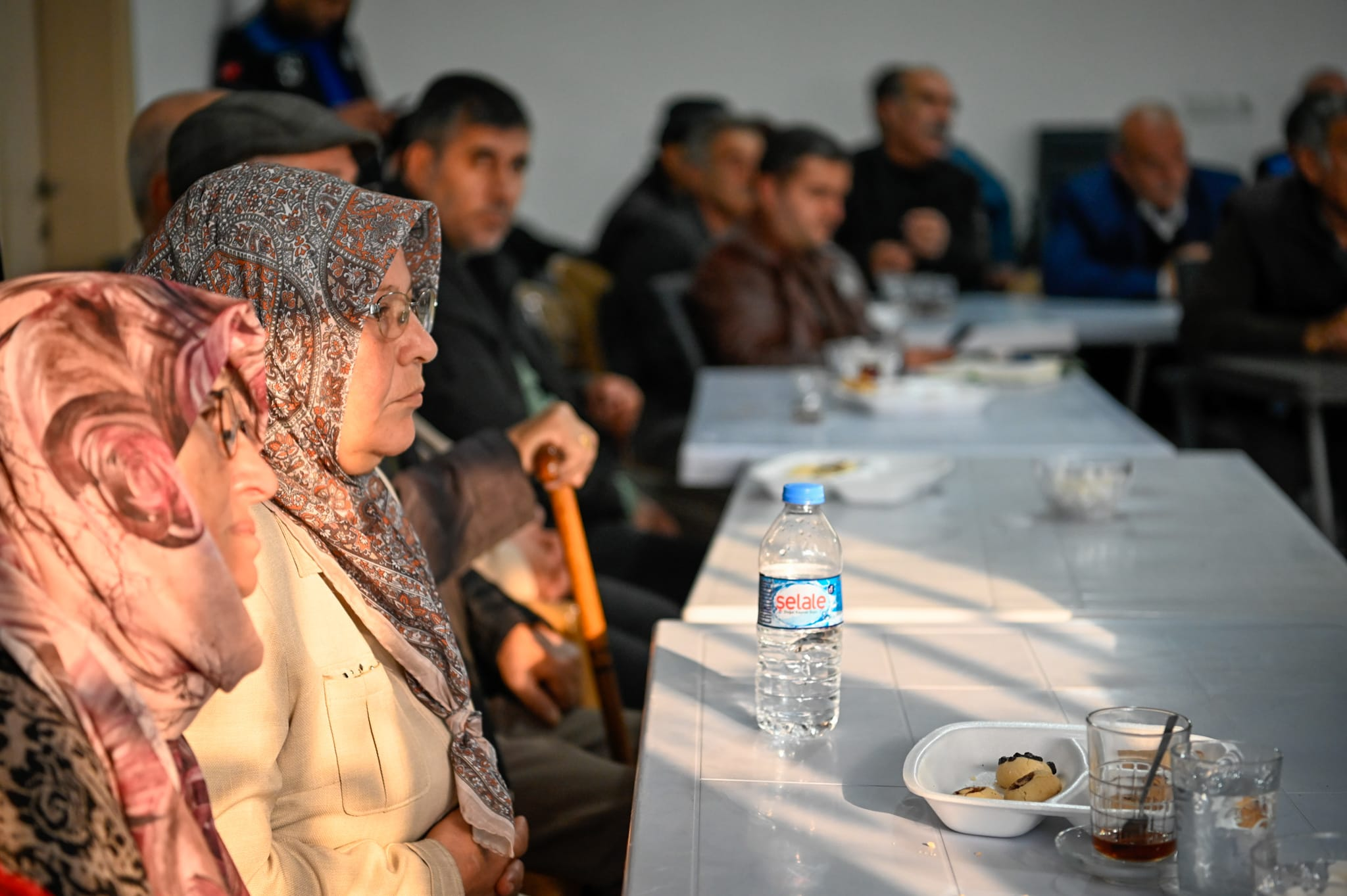 Vali Dr. Hülya Kaya, Bağlarbaşı Mahallesi’nde Vatandaşlarla Buluştu 12 Vali Dr. Hülya Kaya, Bağlarbaşı Mahallesi’nde Vatandaşlarla Buluştu