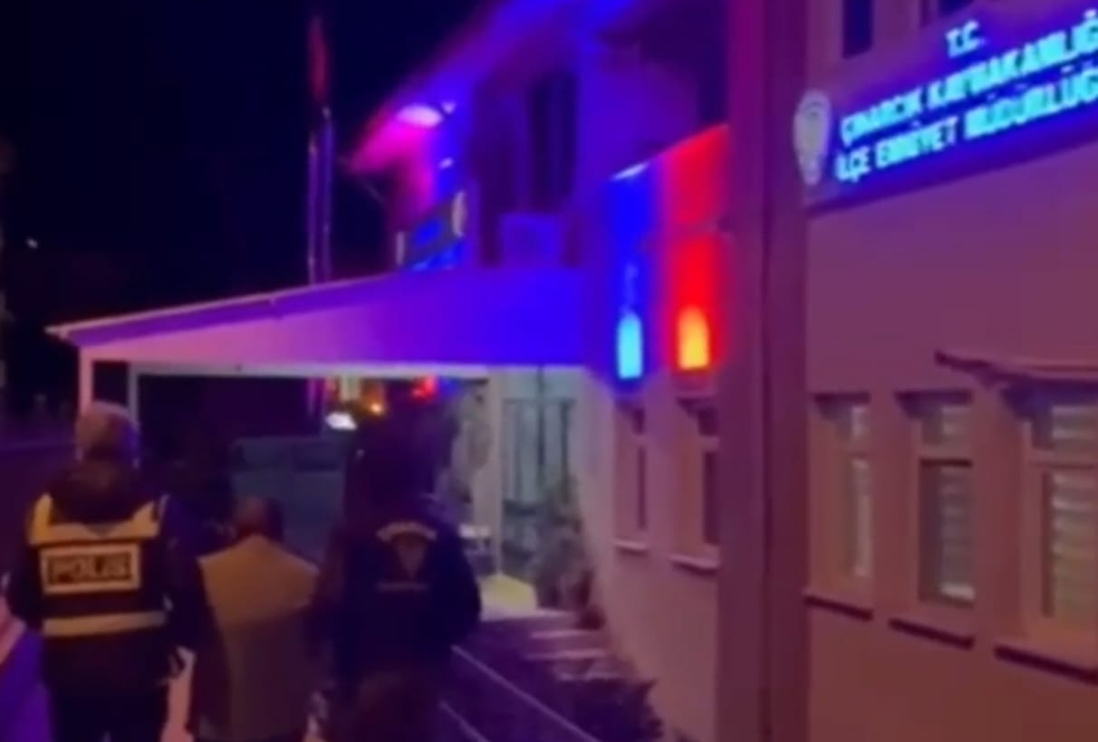 Yalova Emniyeti’nden Hızlı ve Koordineli Operasyon. 6 Yalova Emniyeti’nden Hızlı ve Koordineli Operasyon.
