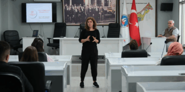 ÇİFTLİKKÖY’DE SİGARAYI BIRAKMA SEMİNERİ YAPILDI