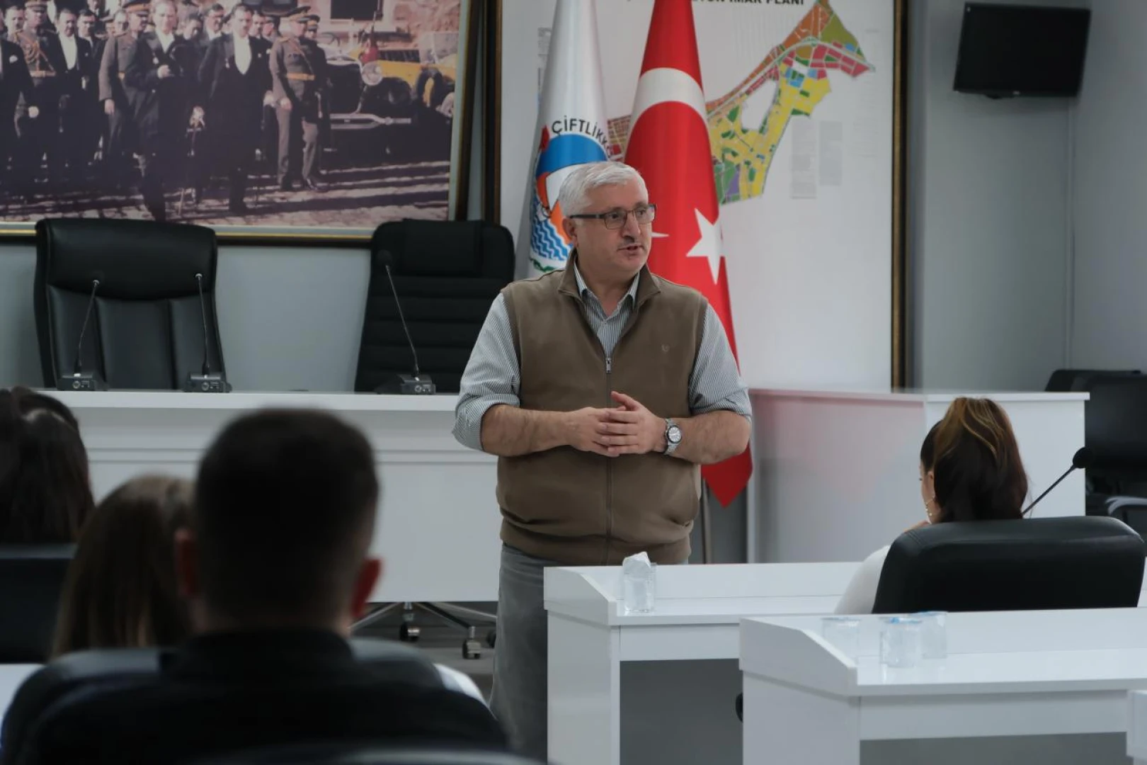 ÇİFTLİKKÖY’DE SİGARAYI BIRAKMA SEMİNERİ YAPILDI 1 ÇİFTLİKKÖY’DE SİGARAYI BIRAKMA SEMİNERİ YAPILDI