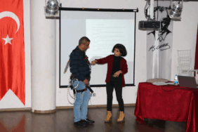 Yalova’da Yol Konforu ve Güvenliği İçin Bakım-Onarım Seferberliği 3 thumbnail