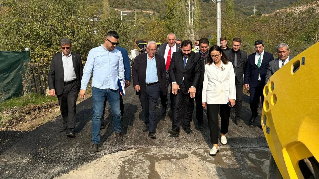 Sugören’de Konforlu Ulaşım İçin Sıcak Asfalt Seferberliği