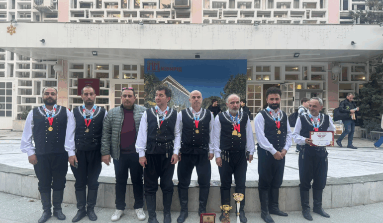 Yalova Yürüyen Köşk Halk Oyunları Derneği Soçi’de Türkiye’ye Birincilik Getirdi