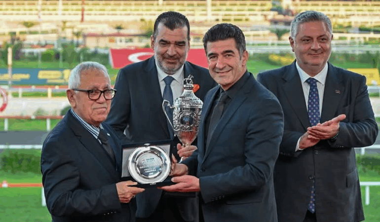 Yürüyen Köşk Koşusu’nda Yalova Gururu: Mesut Tutuğ’dan Anlamlı Katılım ve Tebrik Mesajı