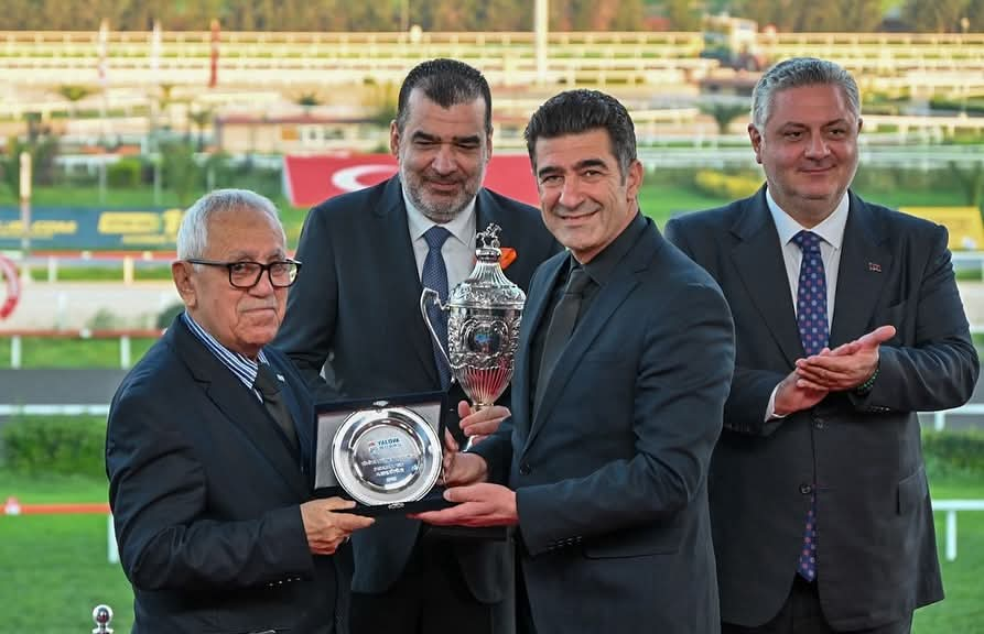 Yürüyen Köşk Koşusu’nda Yalova Gururu: Mesut Tutuğ’dan Anlamlı Katılım ve Tebrik Mesajı