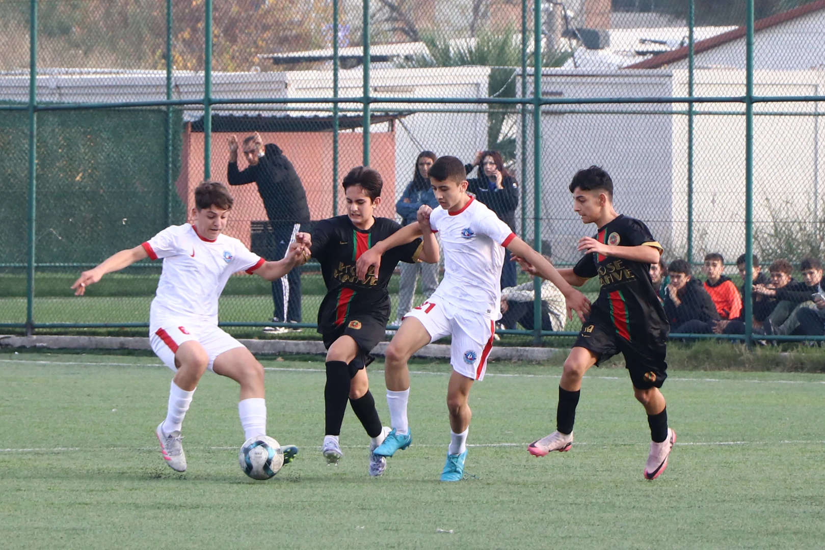 ÇİFTLİKKÖY ALTYAPI TAKIMLARINDA BU HAFTA