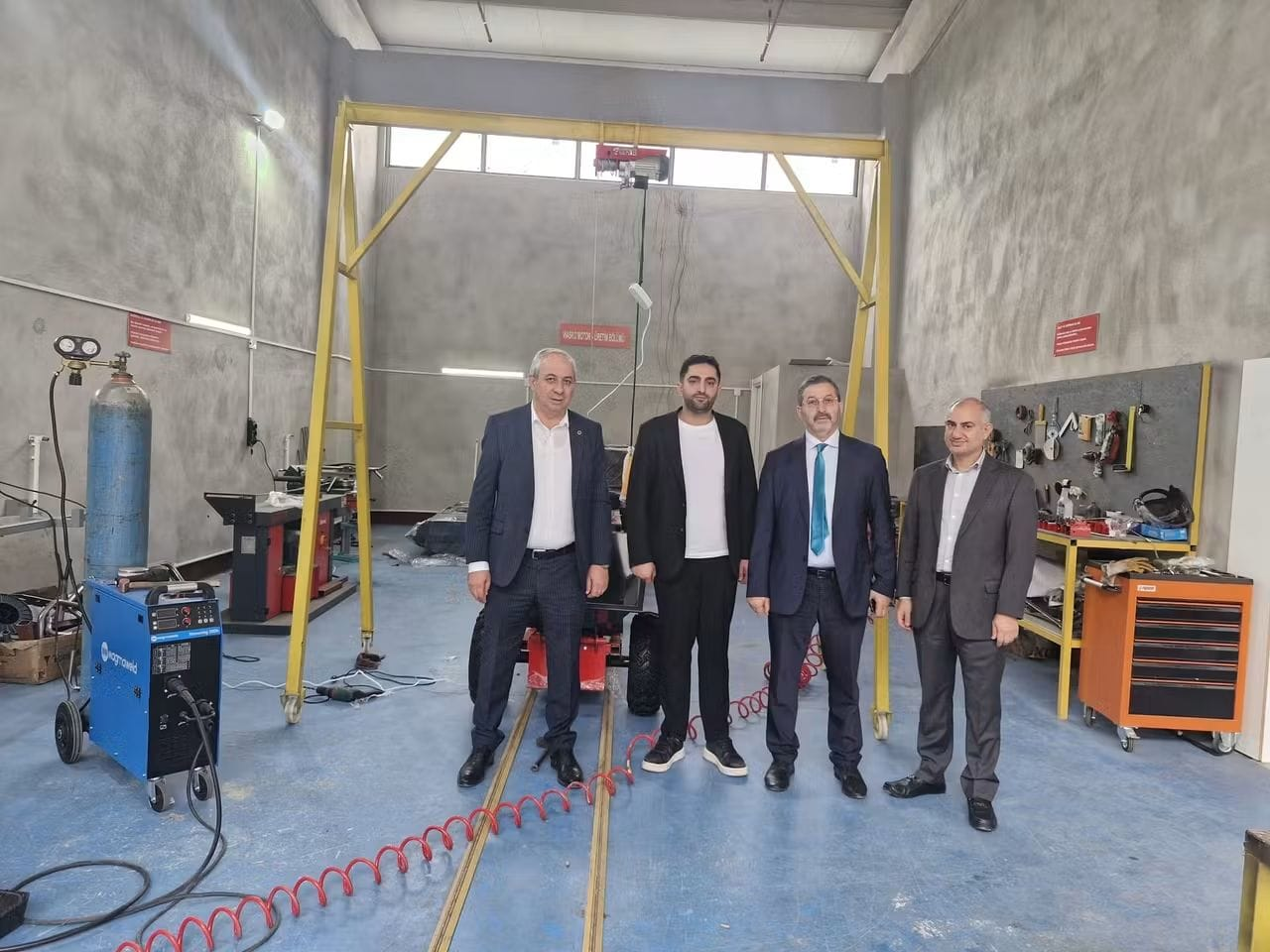 Yalova Sanayi ve Teknoloji İl Müdürü ile YTSO Heyetinden Kirazlı Sanayi Sitesi’ne Ziyaret 5 Yalova Sanayi ve Teknoloji İl Müdürü ile YTSO Heyetinden Kirazlı Sanayi Sitesi’ne Ziyaret