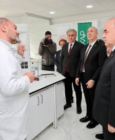 Vali Muammer Erol, “DOKAP İllerinde Arı Kolonilerinin Hastalıklarla Mücadele ve Tedavisi” Projesinin Lansmanına Katıldı