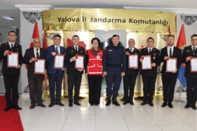 Yalova’da 60 Hafız İcazet Alıyor: Kur’an Tilavetleriyle Dolup Taşacak Manevi Bir Gün 2 thumbnail