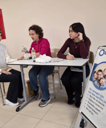 Dünya Diyabet Günü’nde Yalova’da Farkındalık Etkinliği: Sağlık Personeline Kan Şekeri Ölçümü Yapıldı