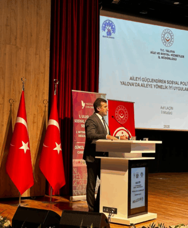 Yalova Üniversitesi’nde 1. Uluslararası Sosyal Araştırmalar Sempozyumu Başladı: 2025 Aile Yılı’na Akademik Bir Bakış