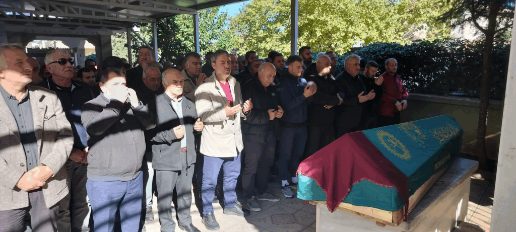 Yalova’nın Saygın Ailelerinden Topçular’ın Acı Günü: Müyesser Topçular Hakk’a Uğurlandı