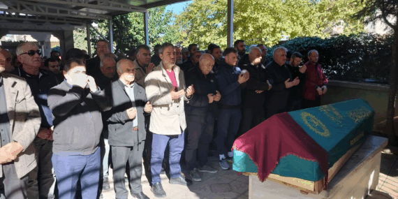 Yalova’nın Saygın Ailelerinden Topçular’ın Acı Günü: Müyesser Topçular Hakk’a Uğurlandı