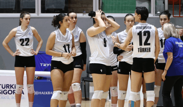 FİLEDE ÇİFTLİKKÖY’DEN ESKİŞEHİR’DE ŞOK YENİLGİ (3-1)