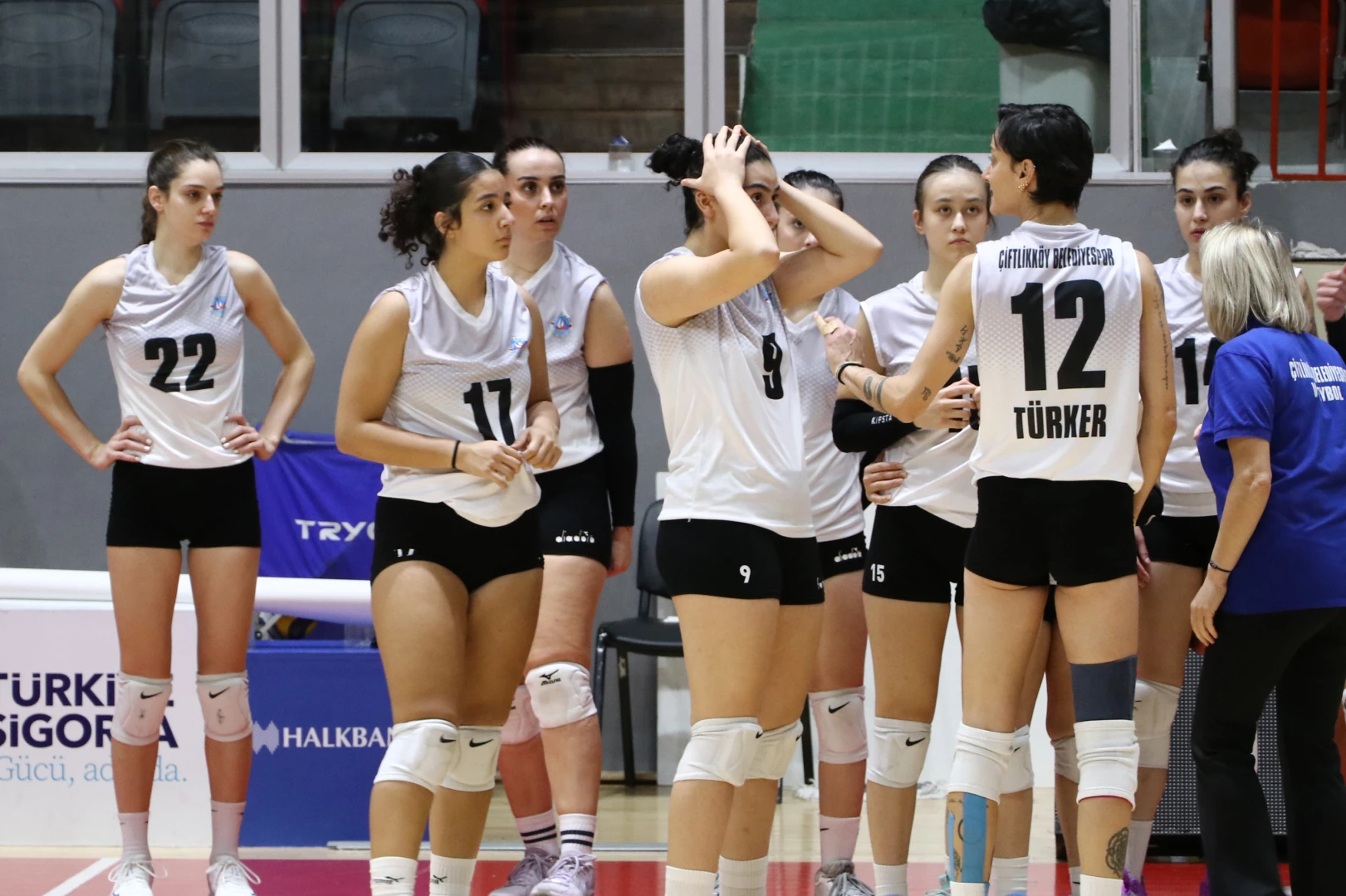FİLEDE ÇİFTLİKKÖY’DEN ESKİŞEHİR’DE ŞOK YENİLGİ (3-1)