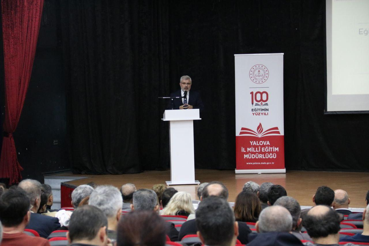 YALOVA YÖNETİCİ AKADEMİSİ BAŞLADI
