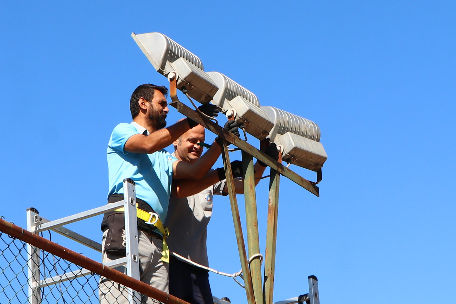 ÇİFTLİKKÖY BELEDİYESİ’NDEN ENERJİ VERİMLİLİĞİNDE ÖRNEK DÖNÜŞÜM